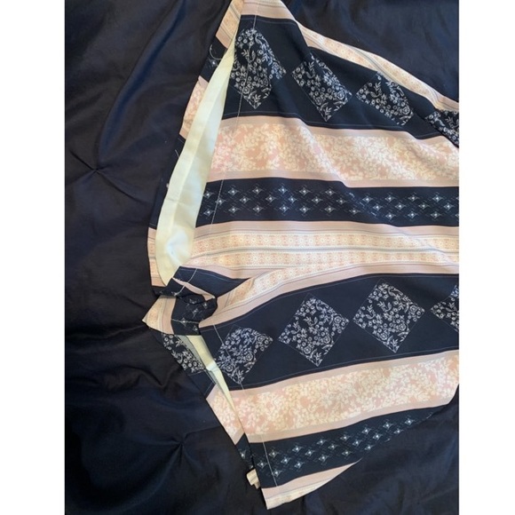 🔥4 for $30 🌿NWT strapless romper shorts - Picture 3 of 7